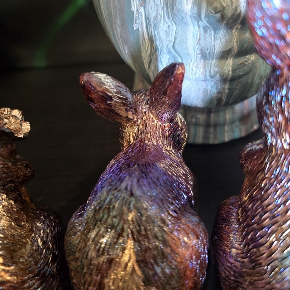 4 HANDCRAFTED Upcycled Bunny Rabbits HANDPAINTED Easter Bunny Home Art Decor - Picture 15 of 17